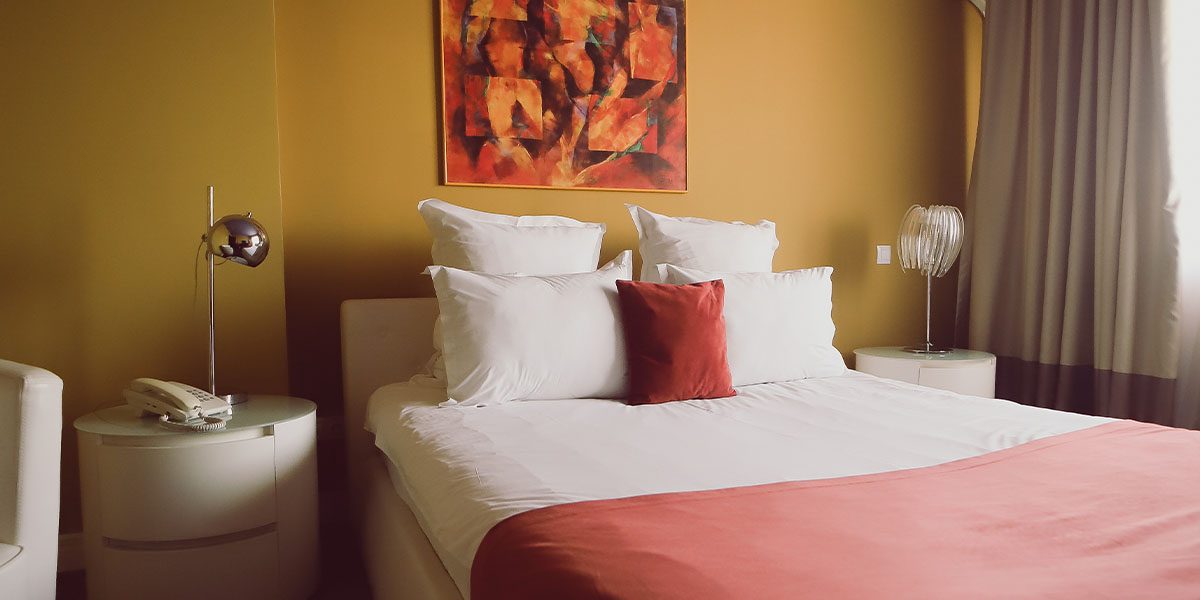 Apartament cu sufragerie și dormitor